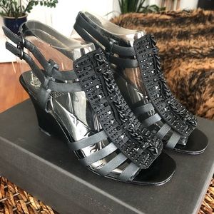 Vince Camuto, 7, Black